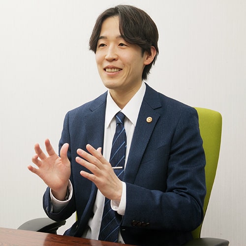 弁護士今瀬敬貴